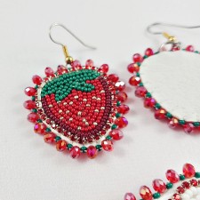 Strawberry earring and hair clip set