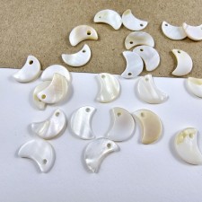 Moon Freshwater Shell Charms – Creamy White 13x8mm (Pack of 10)