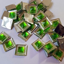 10pc Green Square Shape Faceted Glue On 12mm