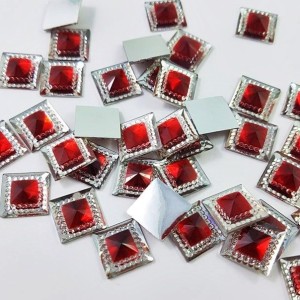 1pc Red Square Shape Faceted Glue On 12mm