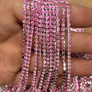 SS6 Silver Metal Chain with Pink Glass Stone -1 Yd